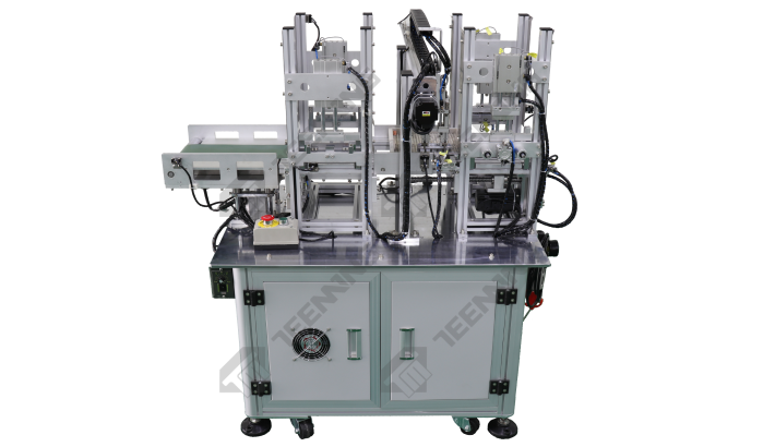 PACKAGING MACHINE